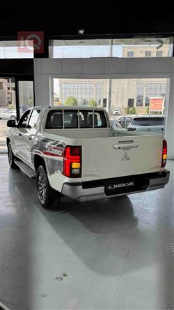 ميتسوبيشي L200